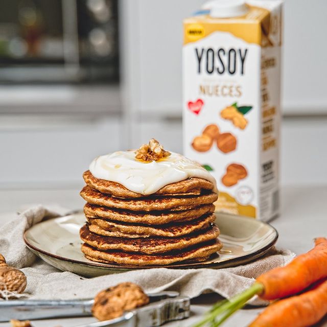 CARROT CAKE PANCAKES